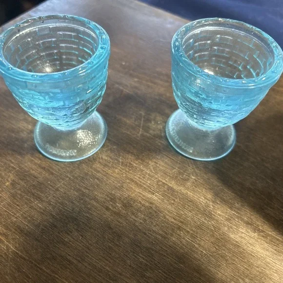 Vintage Longaberger 2 Aqua Blue Basket Weave Glass Egg Cups 2002 Made in USA Box - Picture 2 of 5